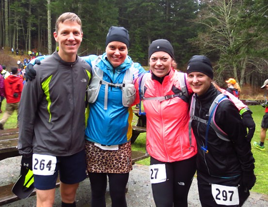 Mike Sohaskey and fellow runners, minutes before 2013 Orcas Island 25K start