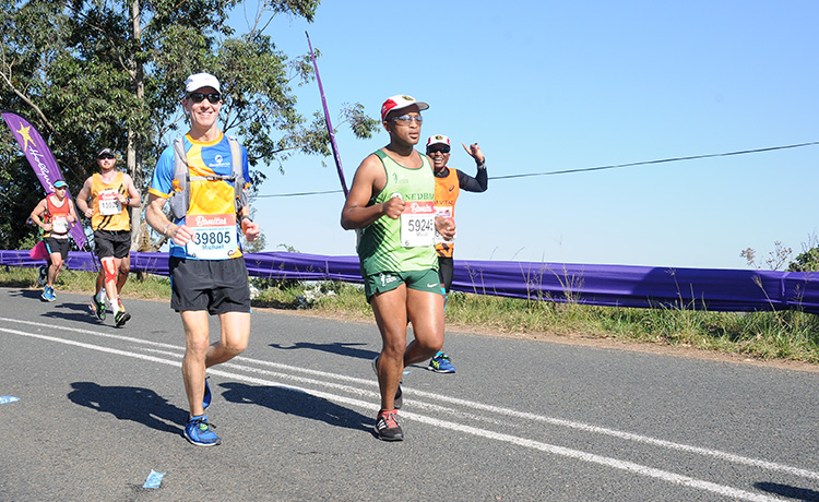 Mike Sohaskey at Drummond halfway point of 2017 Comrades Marathon